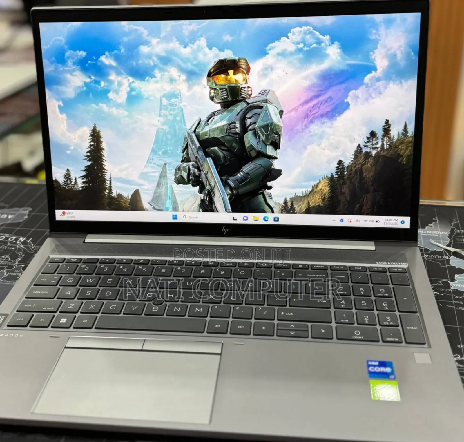 New Laptop HP ZBook Firefly G8 16GB Intel Core I7 SSD 512GB