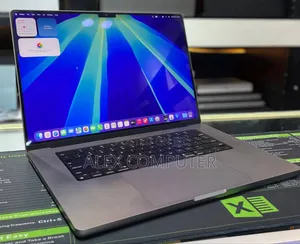 Photo - New Laptop Apple MacBook Pro 2021 M1 64GB Apple M1 Max SSD 1T