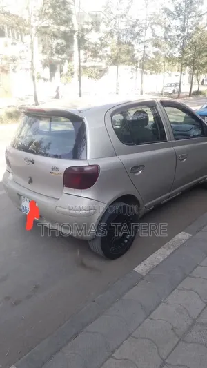 Toyota Vitz 2002