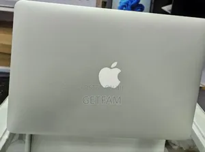 New Laptop Apple MacBook Air 2023 M2 8GB Intel Core I5 SSD 256GB