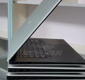 New Laptop Dell Precision 15 5540 24GB Intel Core I7 SSD 1T