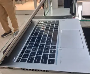 New Laptop HP ProBook 440 G7 8GB Intel Core I5 SSD 256GB