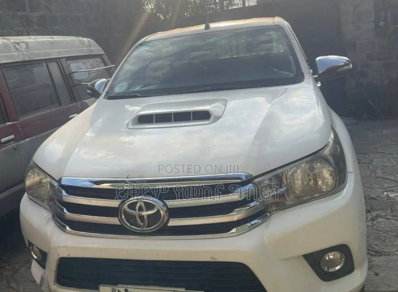 Toyota Hilux 2018 White