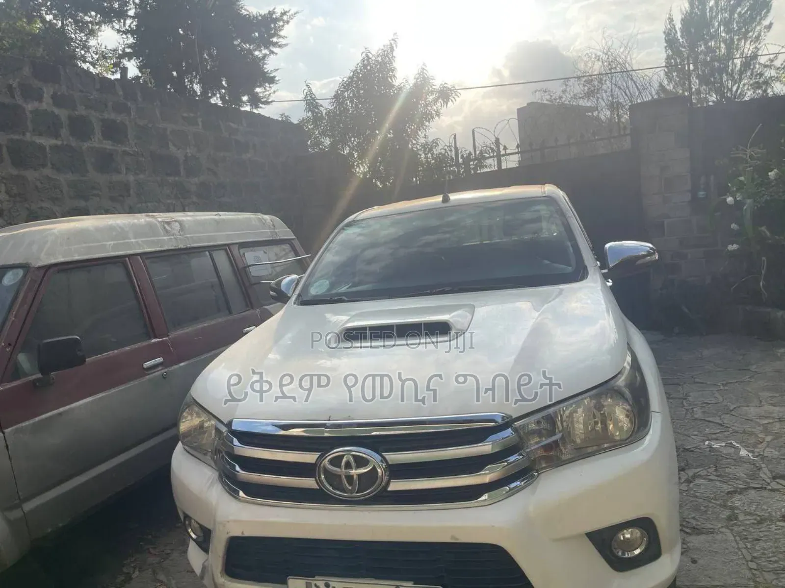 Toyota Hilux 2018 White