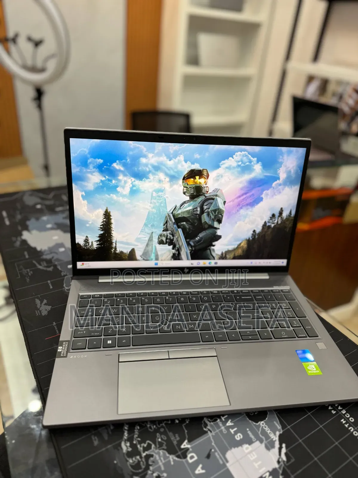 New Laptop HP ZBook Firefly G8 16GB Intel Core I7 SSD 512GB