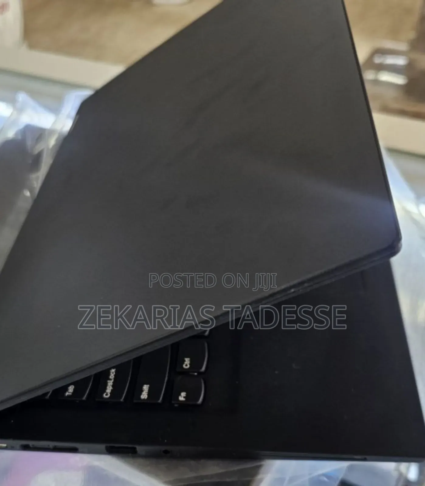 New Laptop Lenovo Yoga 7 15ITL5 16GB Intel Core i5 SSD 512GB