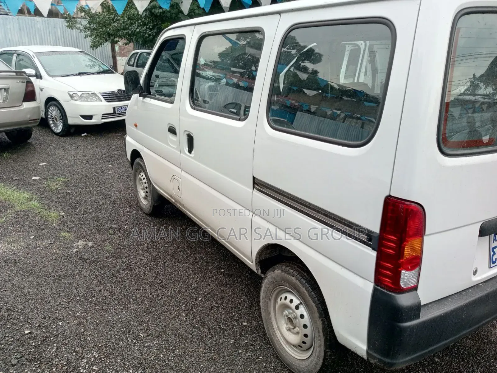 Suzuki APV Pan Vanel 2023 White