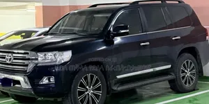 Photo - Toyota Land Cruiser 2017 Matt Black