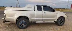 Toyota Hilux 2.5 D-4D SRX 2009 Silver