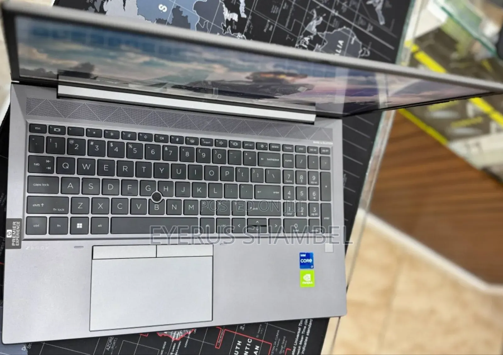 New Laptop HP ZBook Firefly G8 16GB Intel Core I7 SSD 512GB