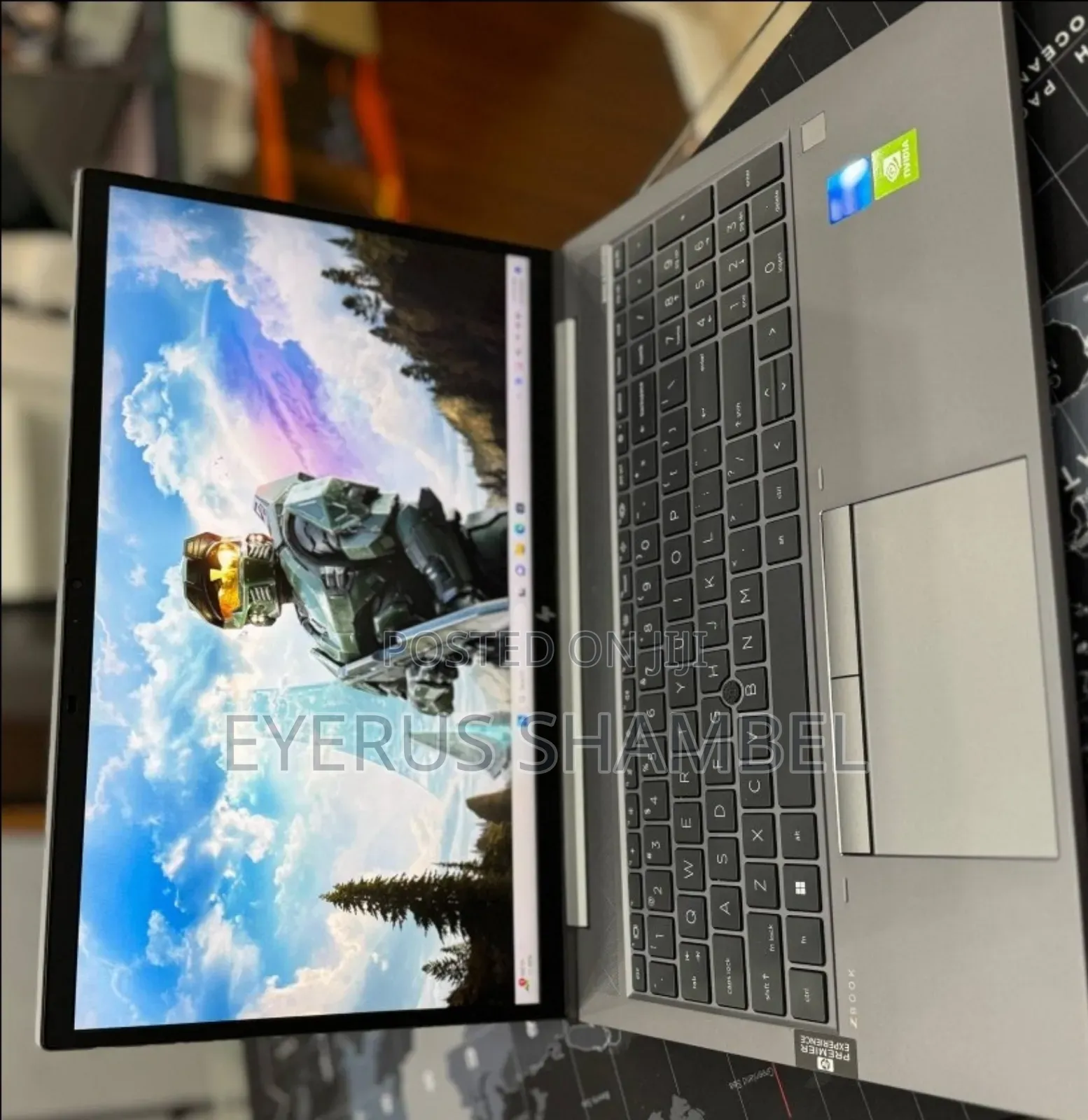 New Laptop HP ZBook Firefly G8 16GB Intel Core I7 SSD 512GB