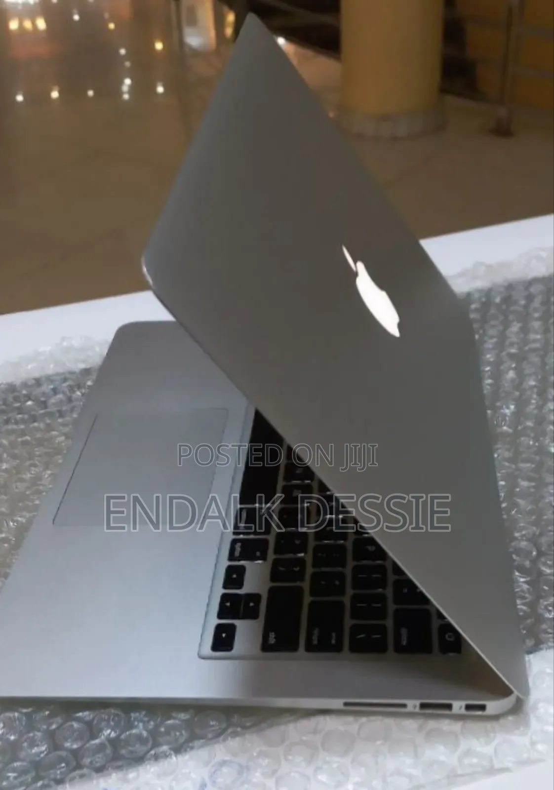 New Laptop Apple MacBook Air 2014 4GB Intel Core I5 SSD 256GB