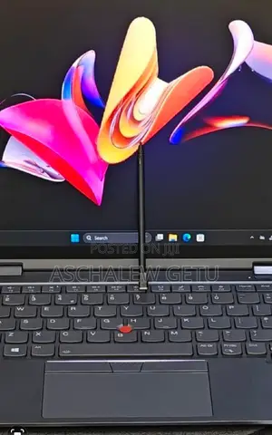 Photo - New Laptop Lenovo Thinkpad X1 Yoga 16GB Intel Core I5 SSD 512GB