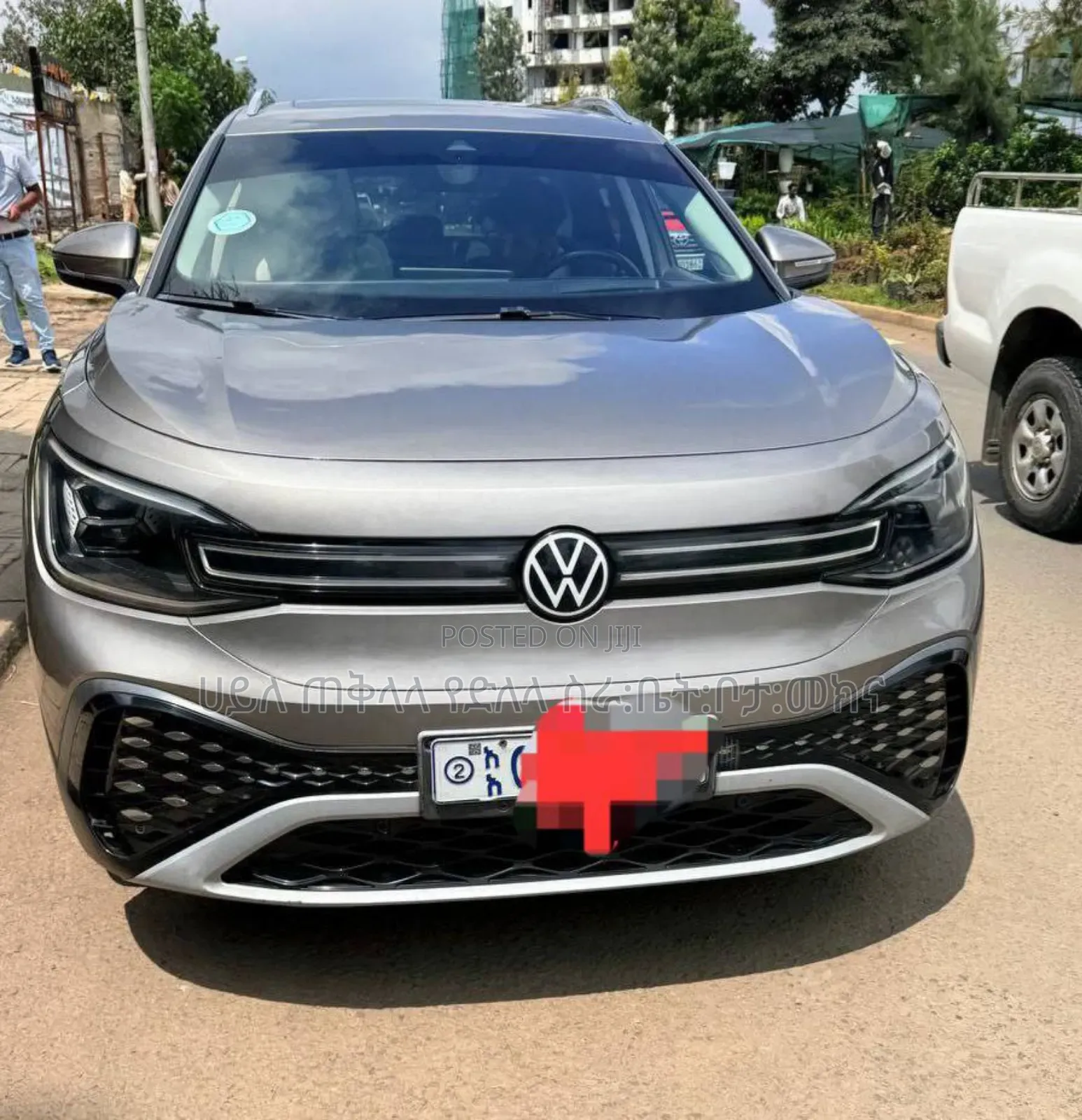 Volkswagen ID.6 2024 Gold