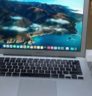 New Laptop Apple MacBook Pro 2014 4GB Intel Core I5 SSD 256GB