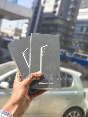 Photo - New Samsung Galaxy S25 Ultra 256 GB Black