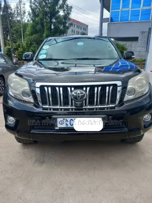 Photo - Toyota Land Cruiser Prado 2013 Maroon