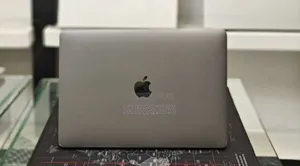 New Laptop Apple MacBook 2016 16GB Intel Core I7 SSD 512GB