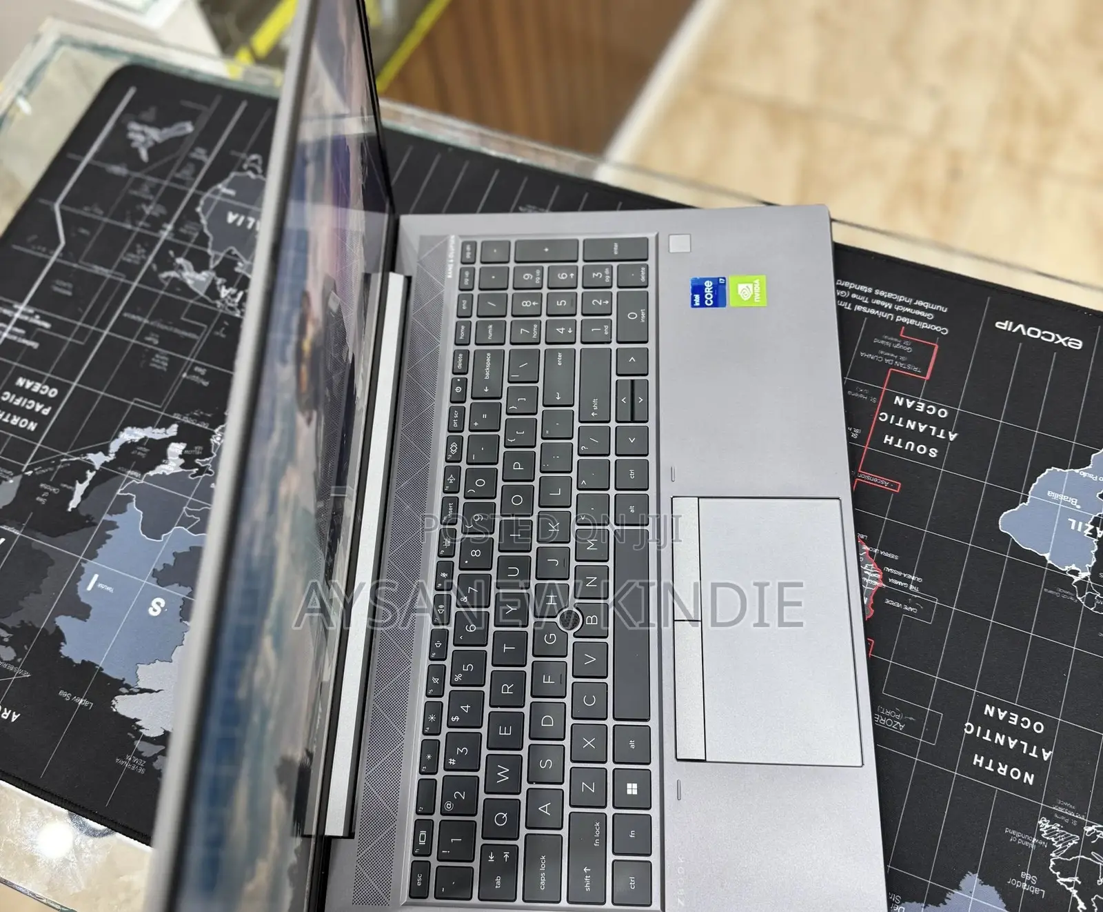 New Laptop HP ZBook Firefly G8 16GB Intel Core I7 SSD 512GB