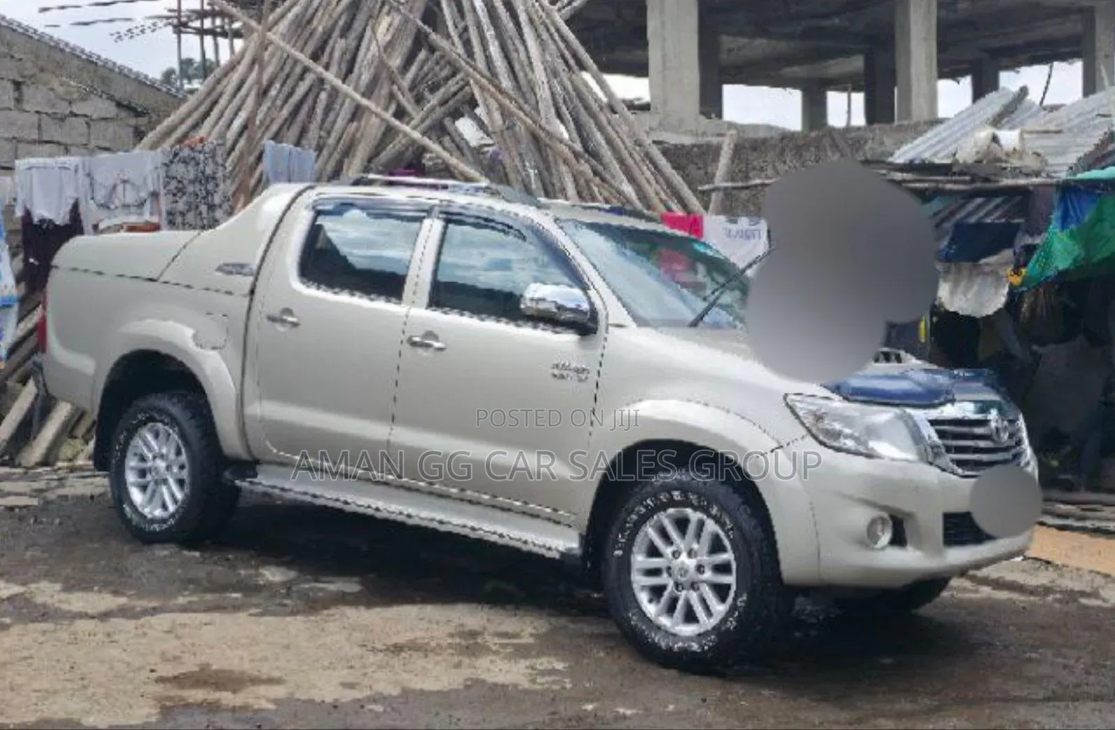 Toyota Hilux 2013 Gray