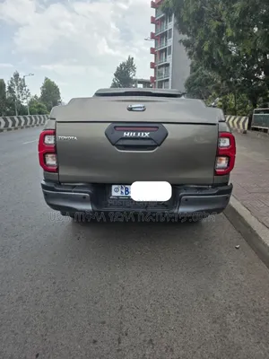 Toyota Hilux 2021 Green