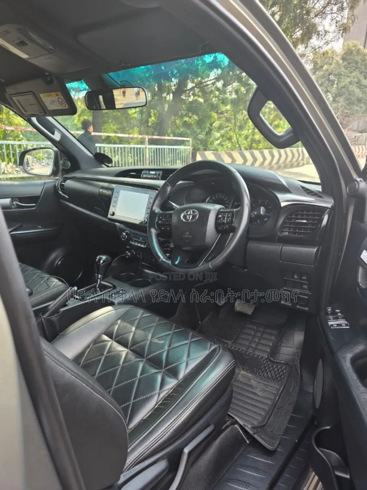 Toyota Hilux 2021 Green