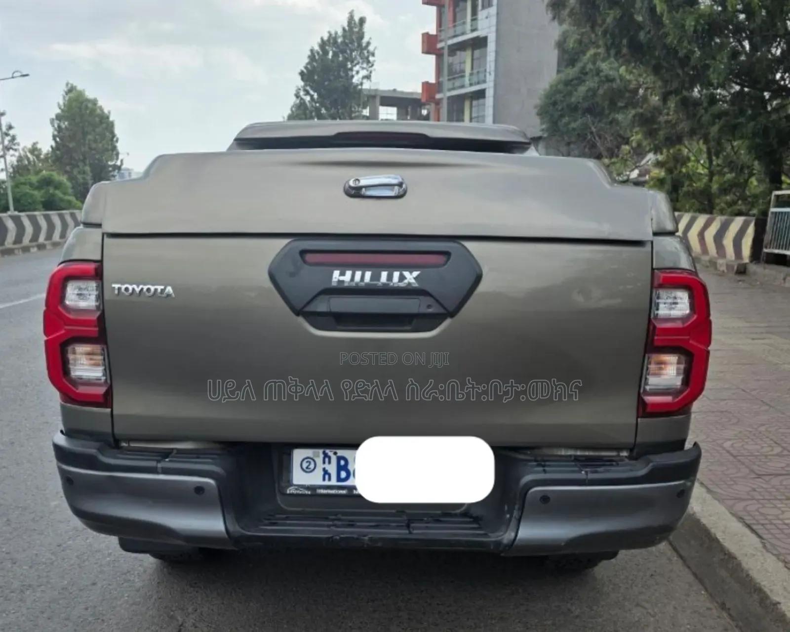 Toyota Hilux 2021 Green