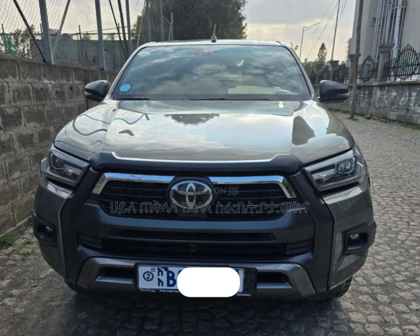 Toyota Hilux 2021 Green