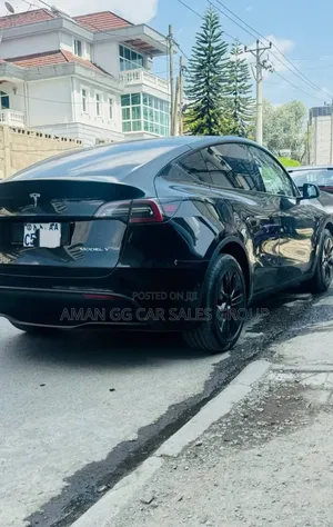 Tesla Model Y 2023 Black