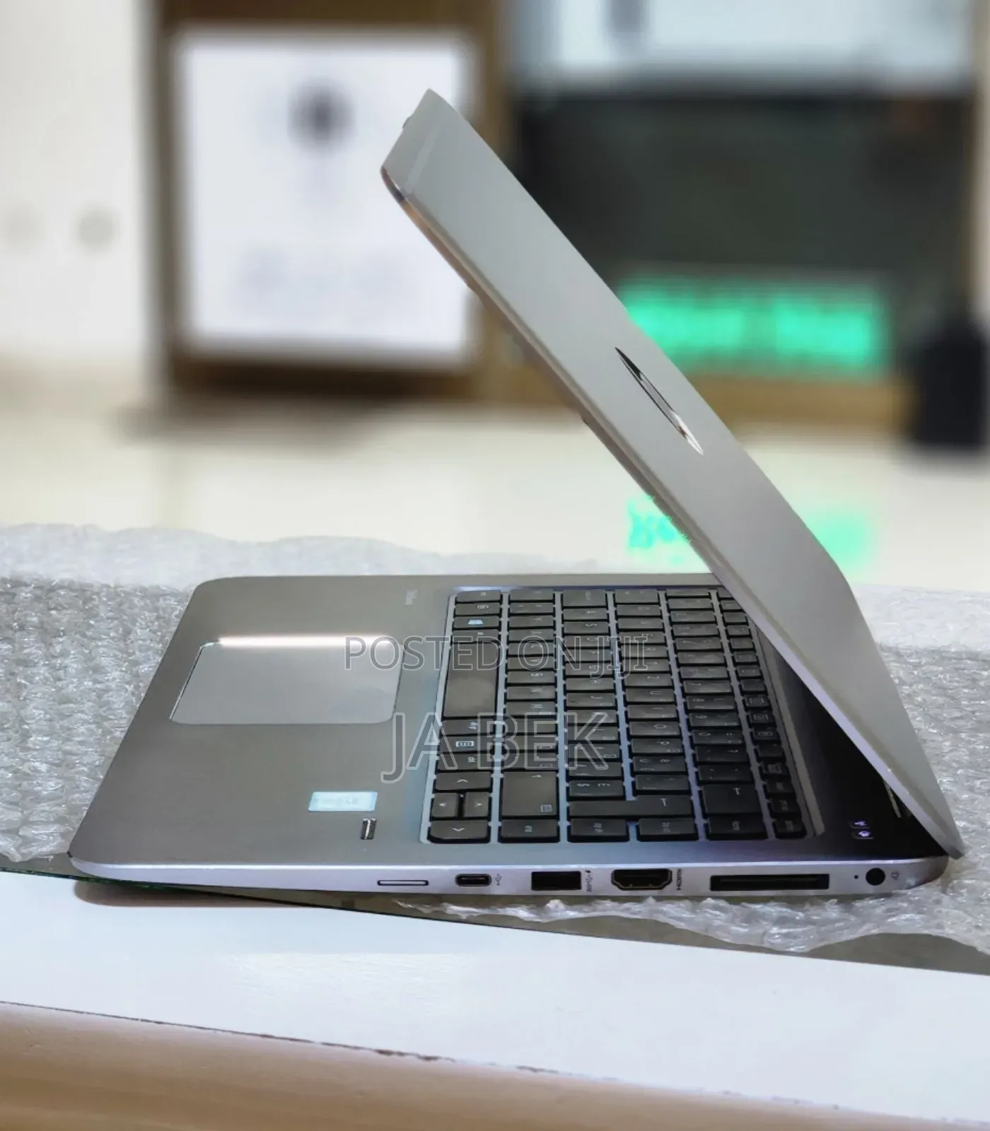 New Laptop HP EliteBook 1040 G3 8GB Intel Core I5 SSD 256GB