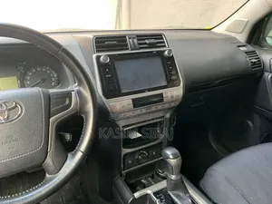 Toyota Land Cruiser Prado 2.8 2019 Gray