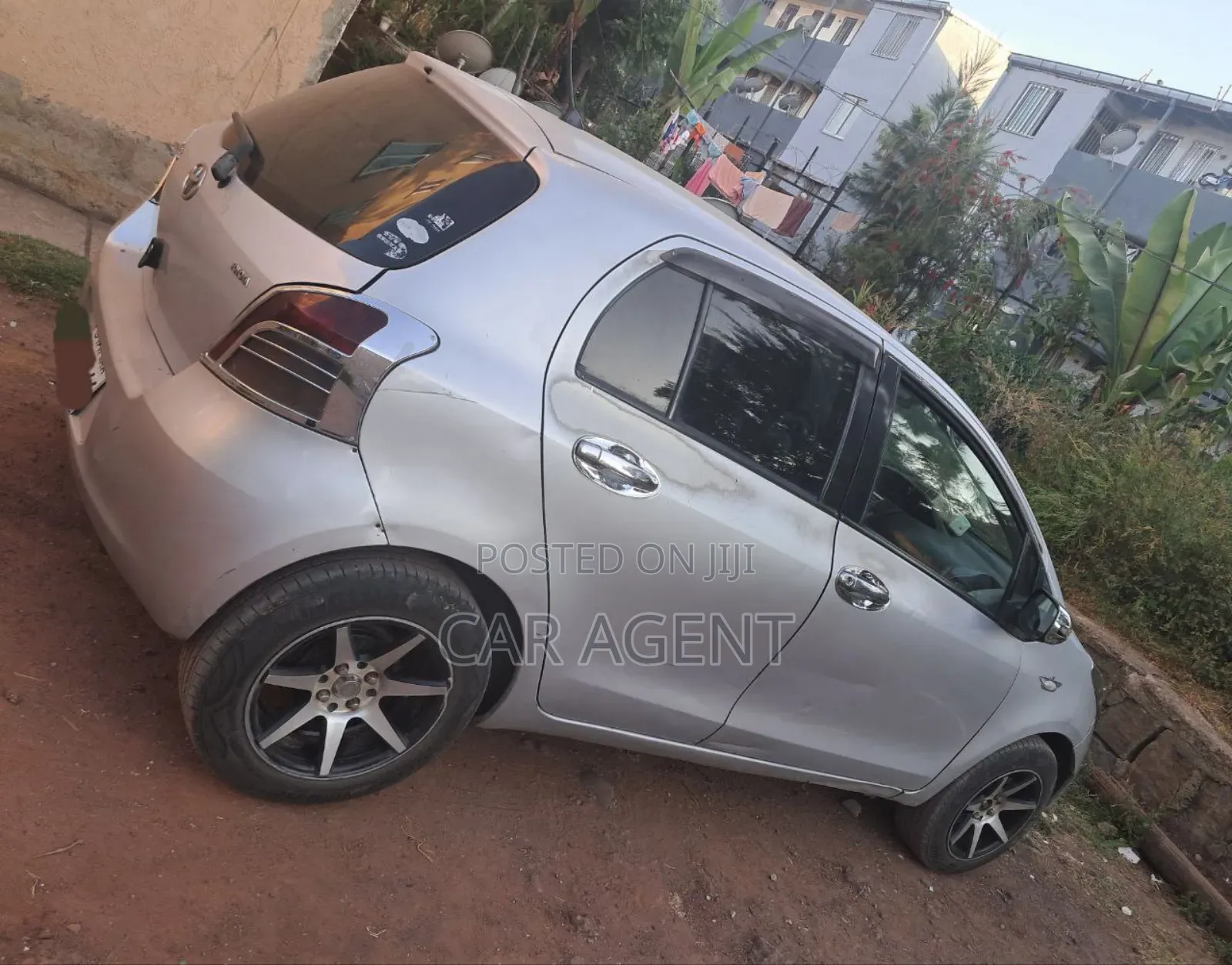 Toyota Vitz 2007 Silver