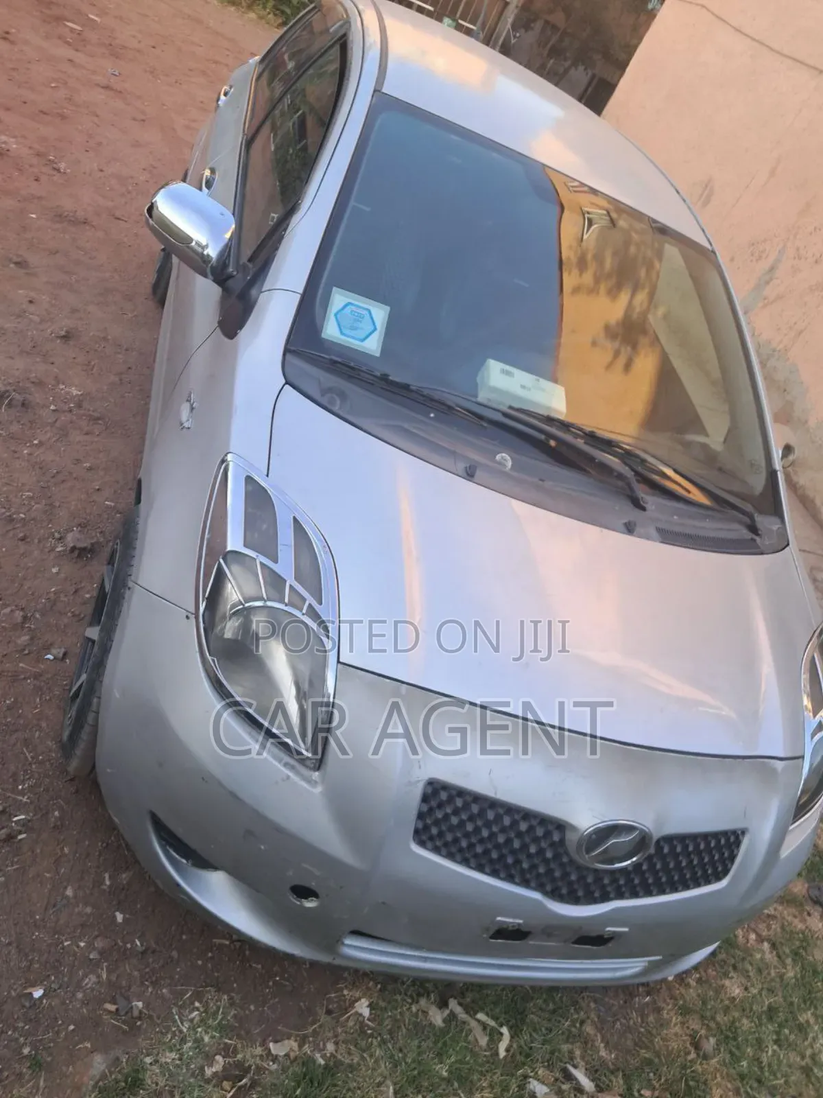 Toyota Vitz 2007 Silver