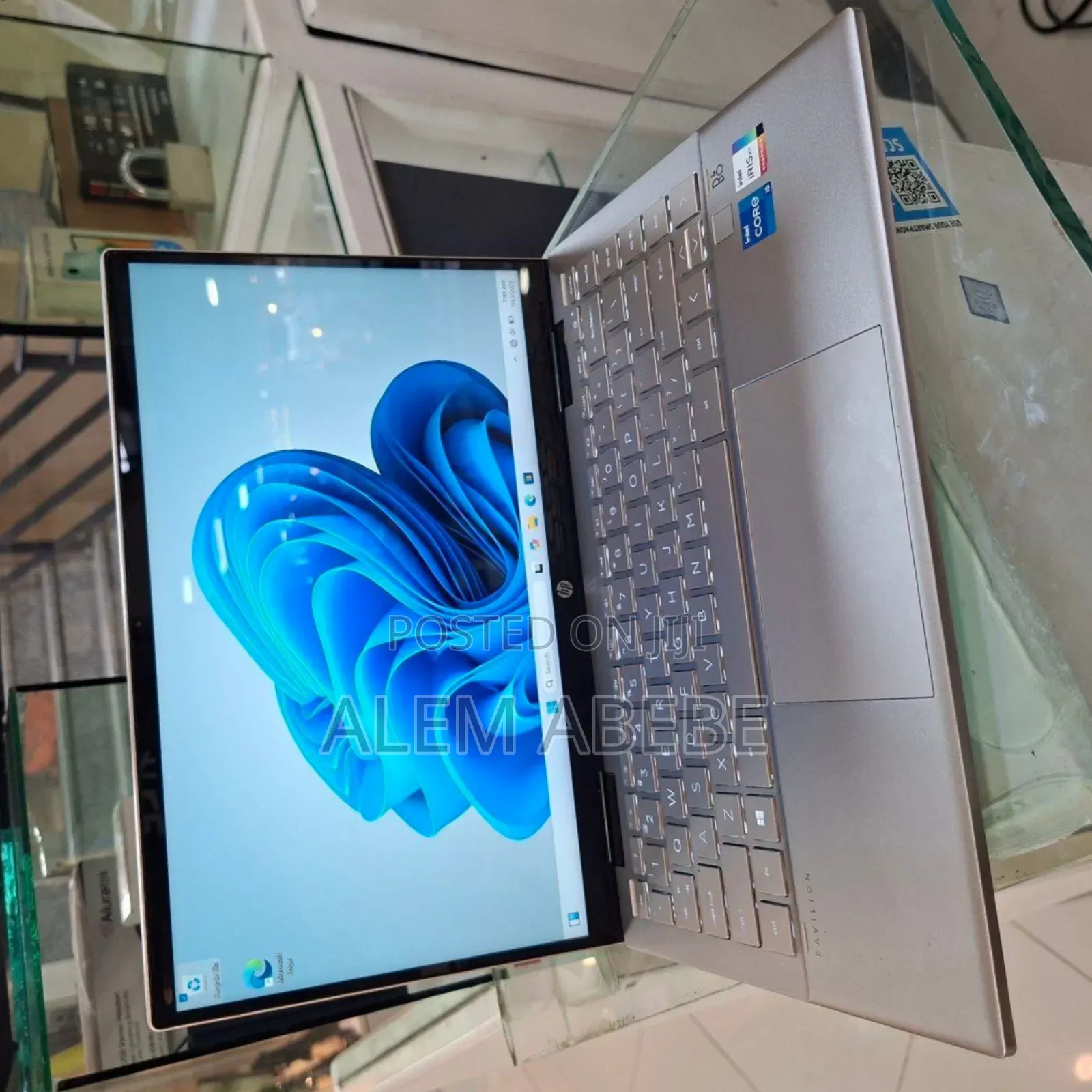 New Laptop HP Pavilion X360 14 8GB Intel Core I5 SSD 512GB