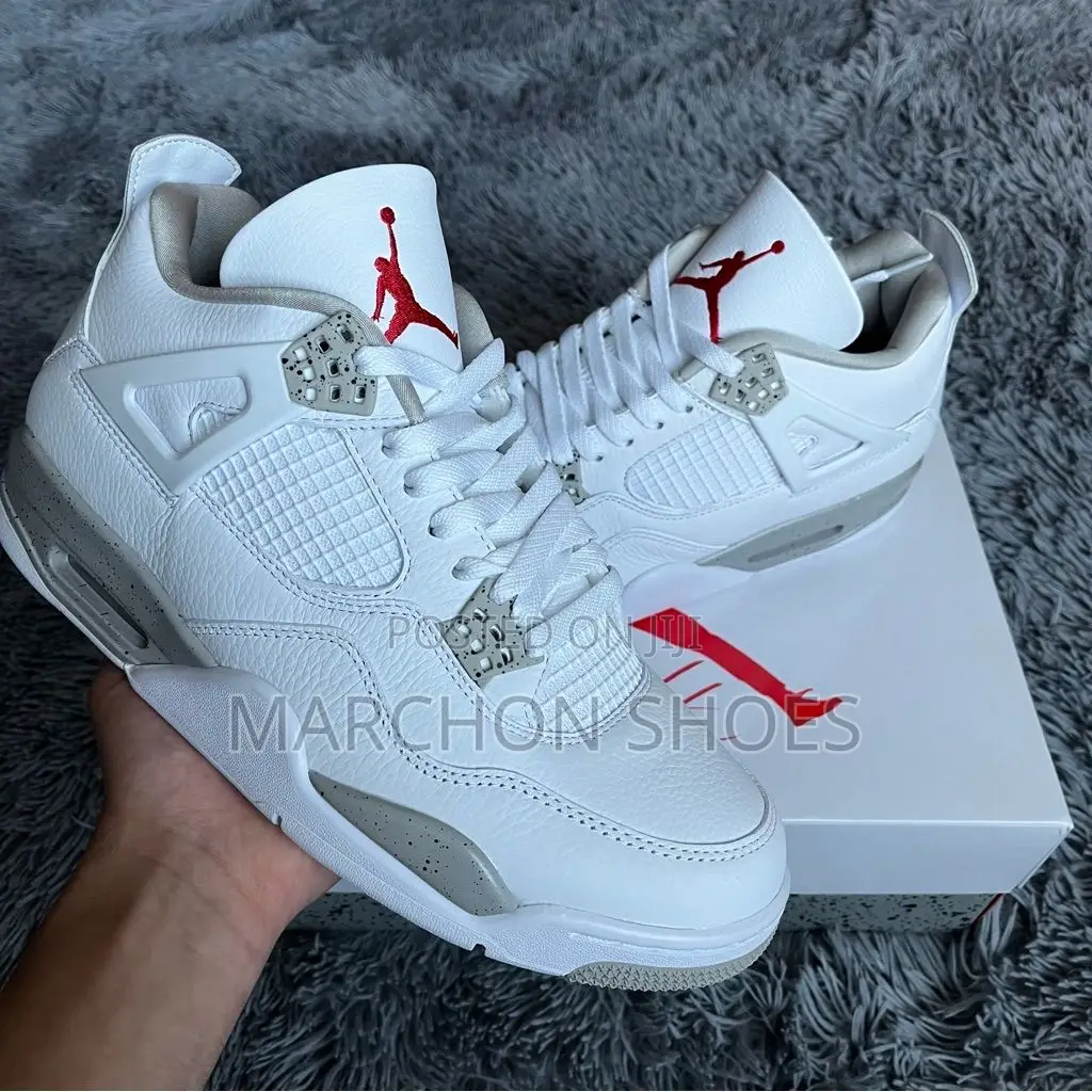 Air Jordan 4 Retro “White Oreo”