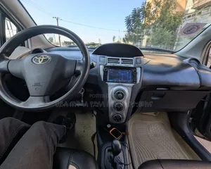 Toyota Yaris 2009 Silver