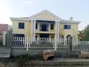 7bdrm Townhouse/Terrace in Ccd Real State, Oromia-Finfinne for sale
