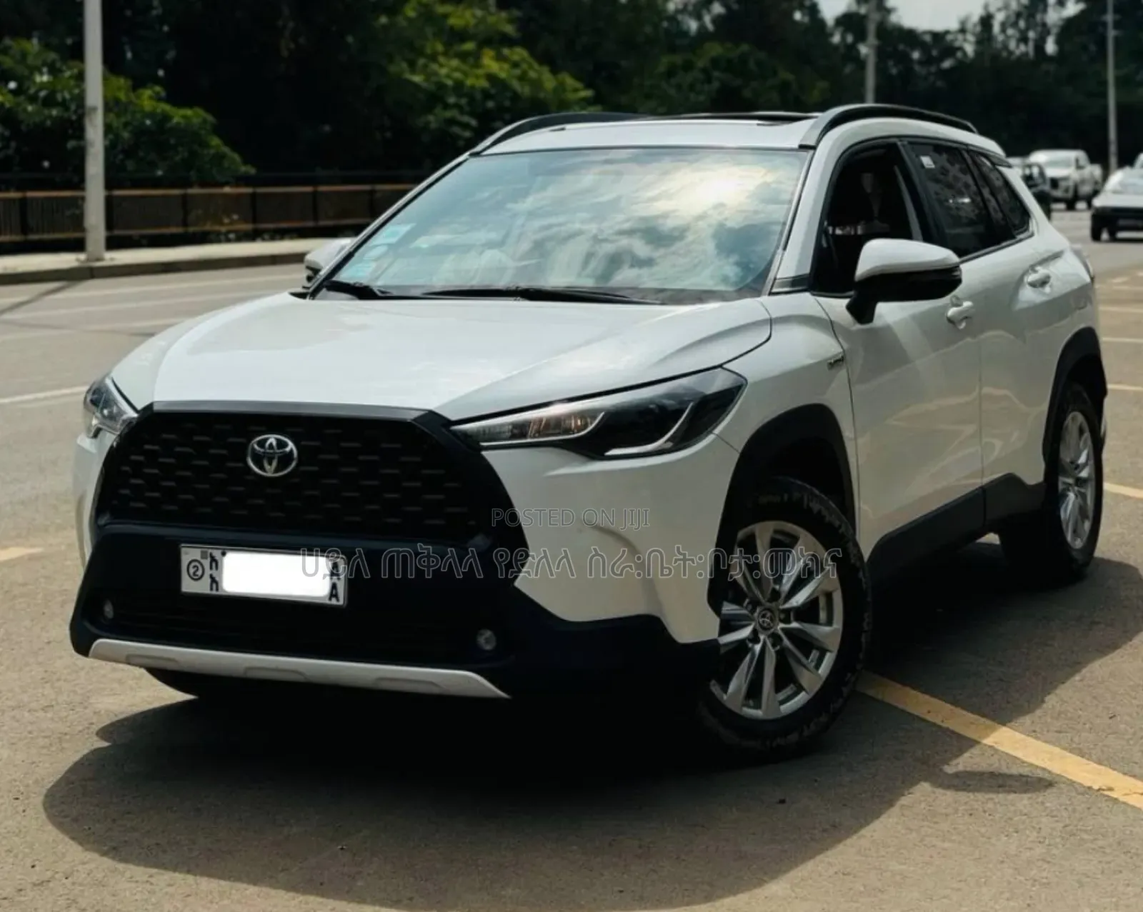 Toyota Corolla Cross Hybrid 2024 Ivory