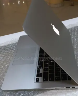 New Laptop Apple MacBook 2015 4GB SSD 128GB