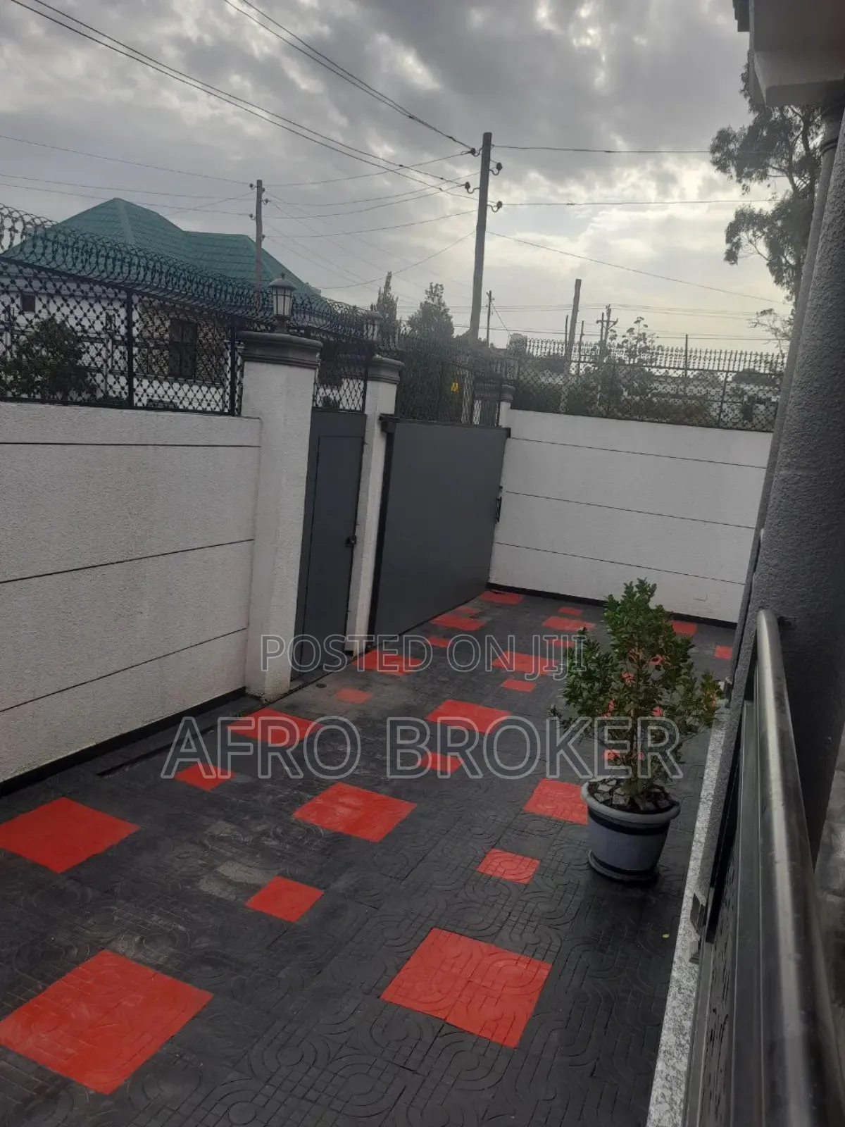 Furnished 5bdrm Villa in Akaki Kality, Akaky Kaliti for sale