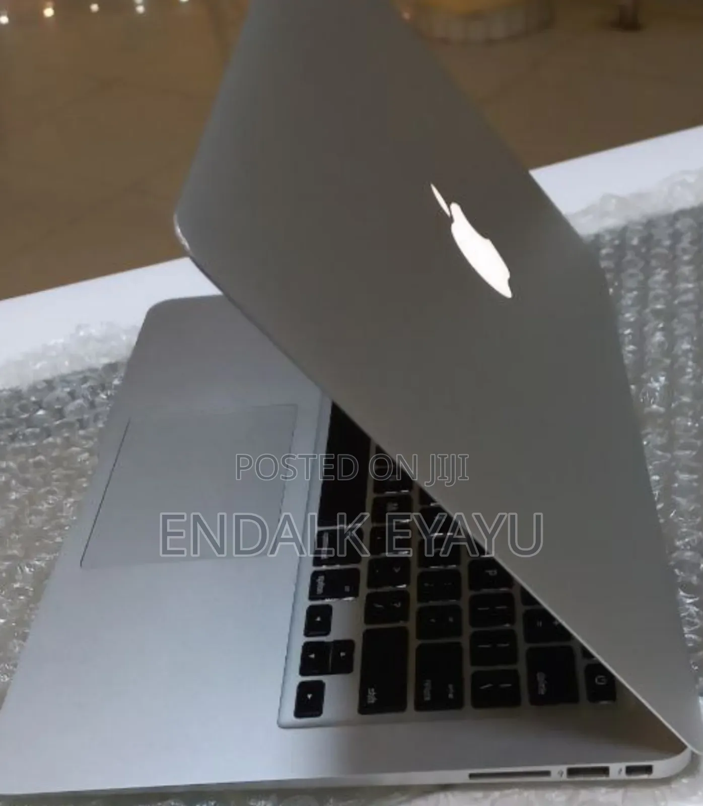 New Laptop Apple MacBook Air 2014 4GB Intel Core I5 SSD 256GB