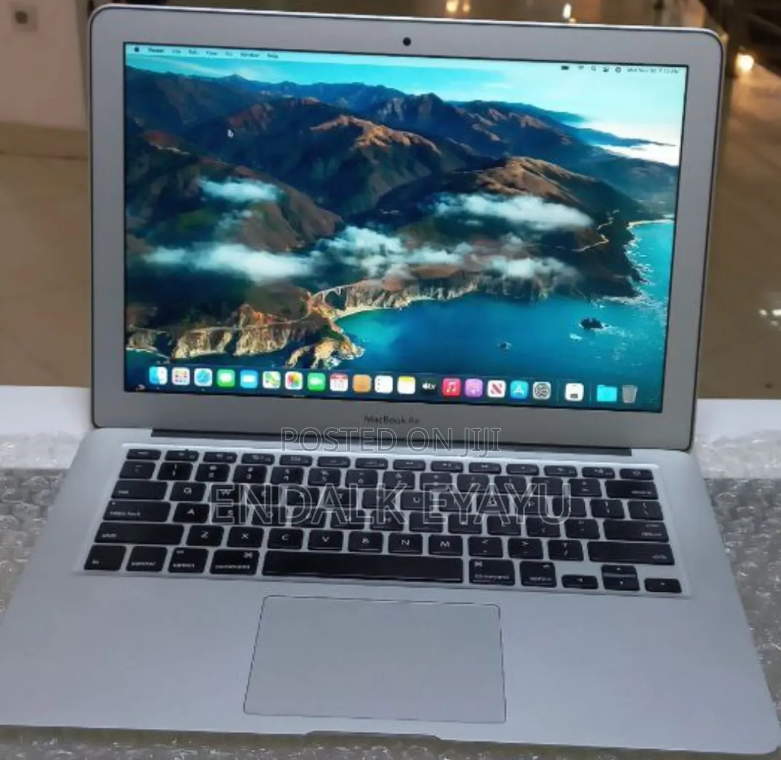 New Laptop Apple MacBook Air 2014 4GB Intel Core I5 SSD 256GB
