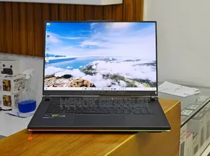 New Laptop Asus ROG Strix G15 16GB Intel Core I9 SSD 1T