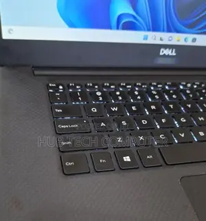 Photo - New Laptop Dell Precision 5540 16GB Intel Core I5 SSD 256GB