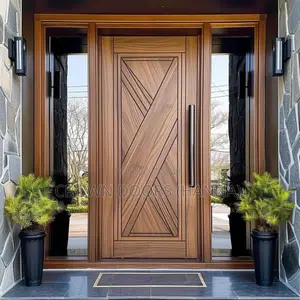 ክራውን ከእንጨት ፋይበር ፣ ከተፈጥሮ ድንጋይ እና ኮምፖዚትስ የተሠሩ የውስጥ እና የውጭ በሮች