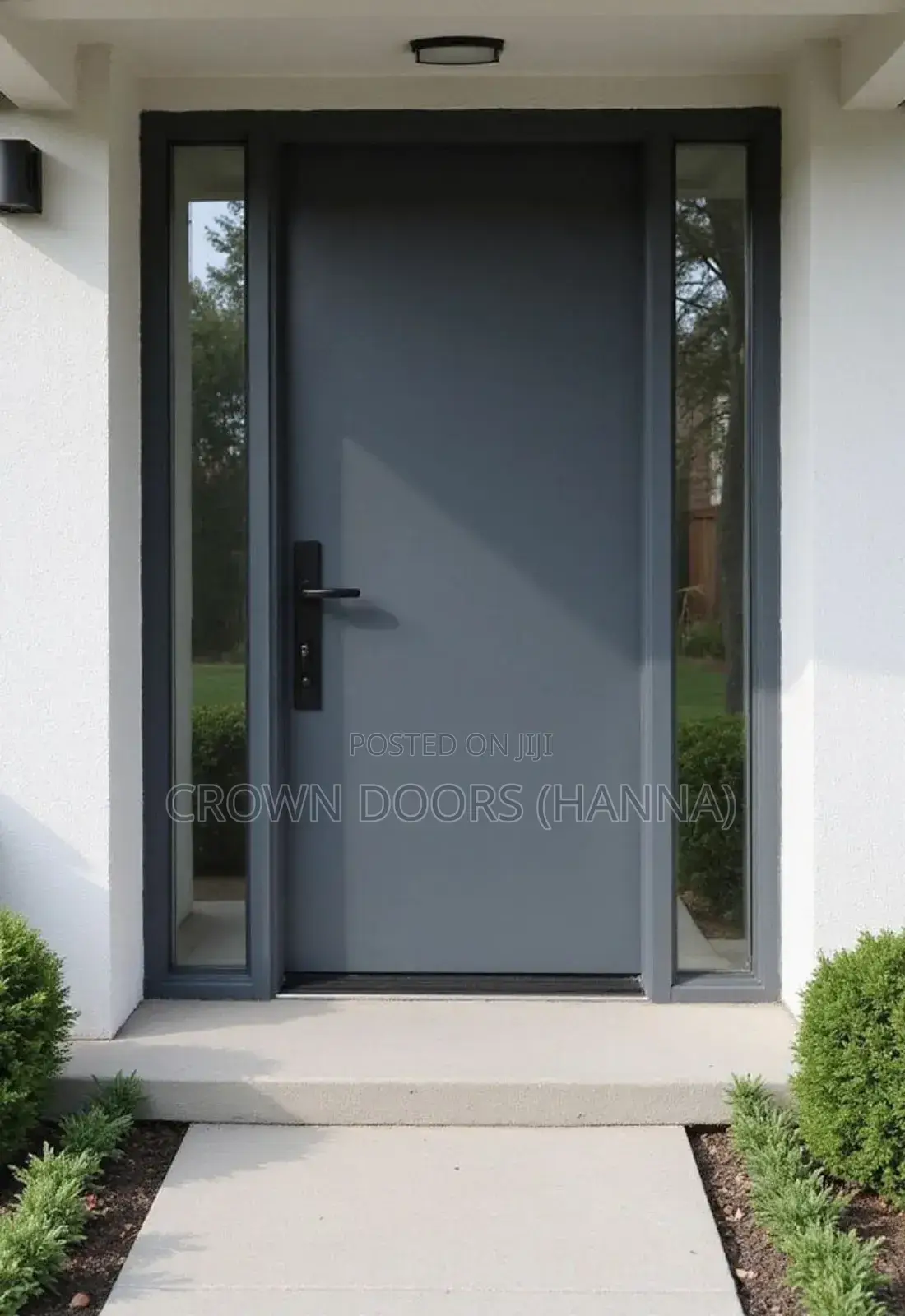 ክራውን ከእንጨት ፋይበር ፣ ከተፈጥሮ ድንጋይ እና ኮምፖዚትስ የተሠሩ የውስጥ እና የውጭ በሮች