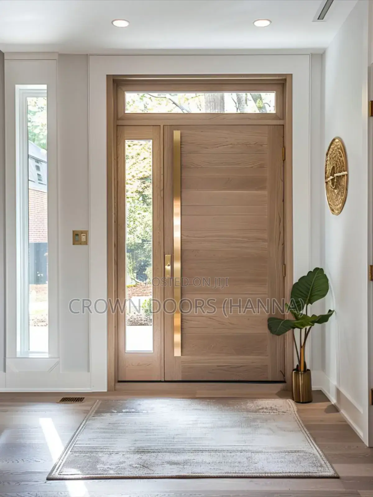 ክራውን ከእንጨት ፋይበር ፣ ከተፈጥሮ ድንጋይ እና ኮምፖዚትስ የተሠሩ የውስጥ እና የውጭ በሮች