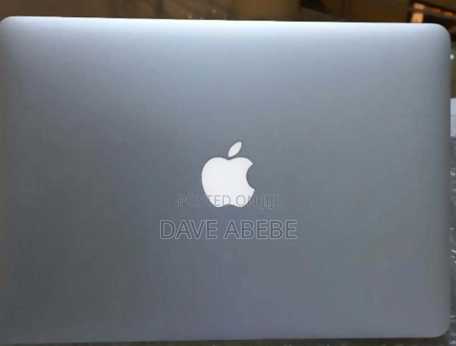 New Laptop Apple MacBook Pro 2019 4GB Intel Core i5 SSD 256GB