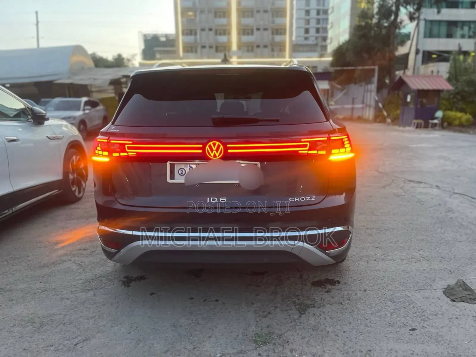 Volkswagen ID.6 2022 Blue