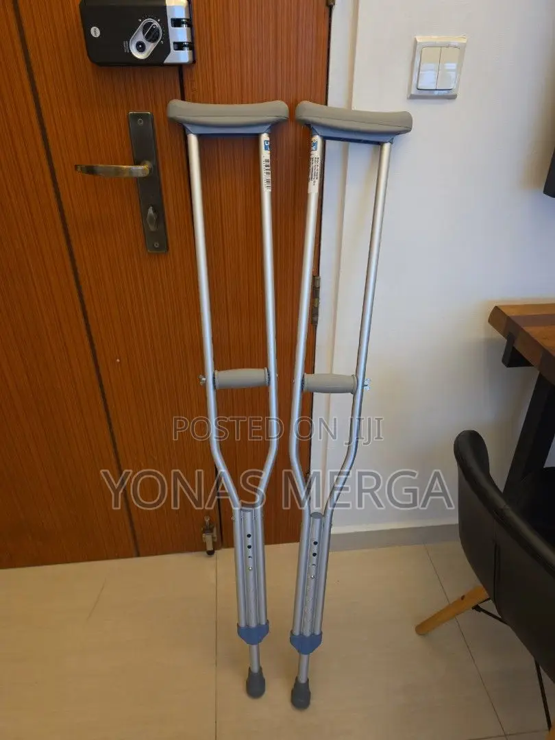 Crutches//Universal Fit: Compatible With Most Axillary Crutch Models